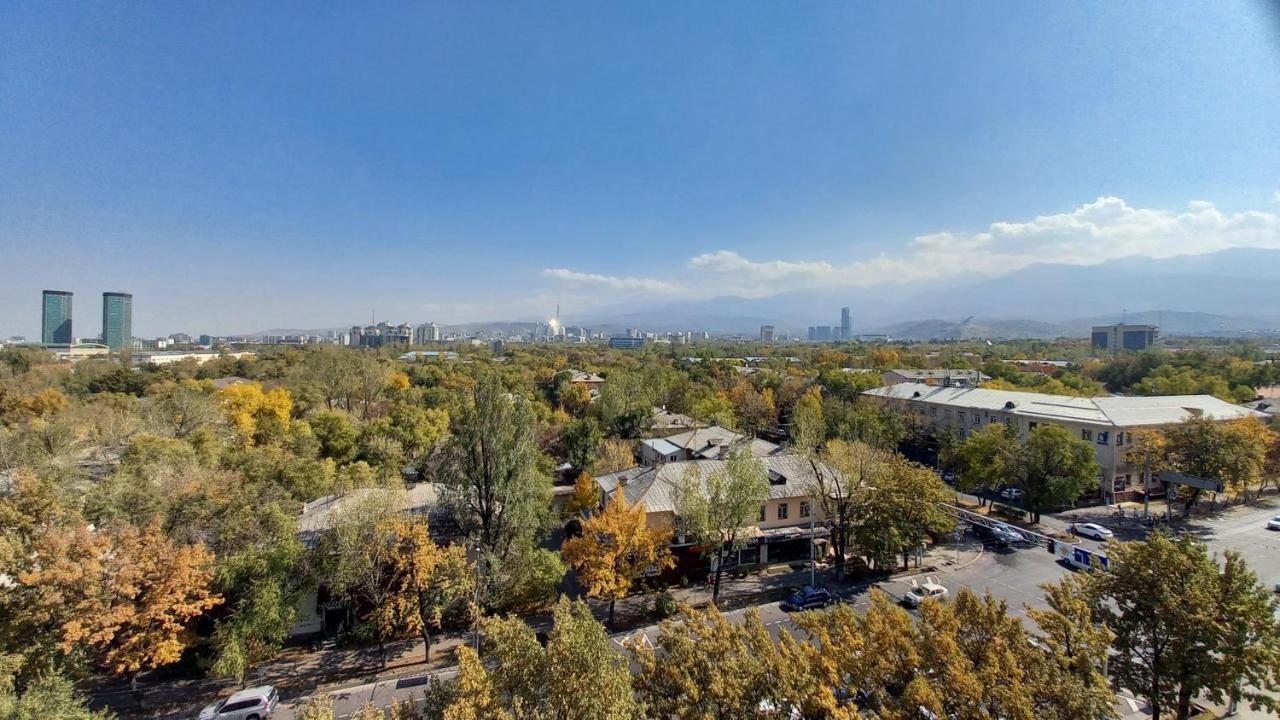 אלמטי "Картина Горных Вершин" Квартира- "Mountain View" Apartment מראה חיצוני תמונה
